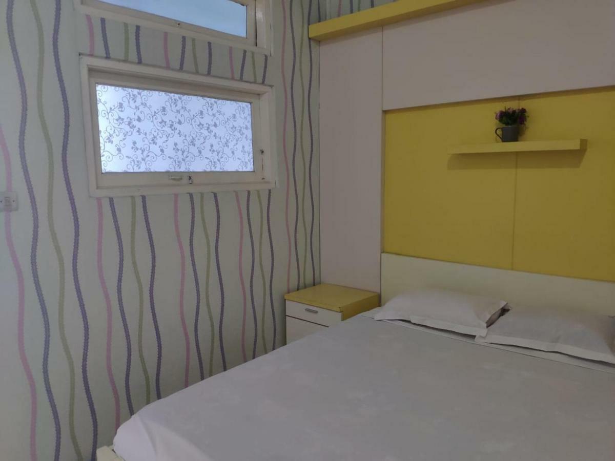 Hotel Boegenviel Syariah Lamongan Bagian luar foto